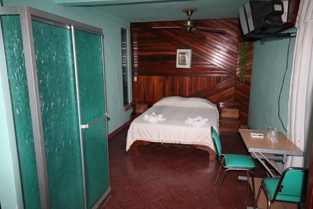 Hotel Jackie'S House Puntarenas Værelse billede