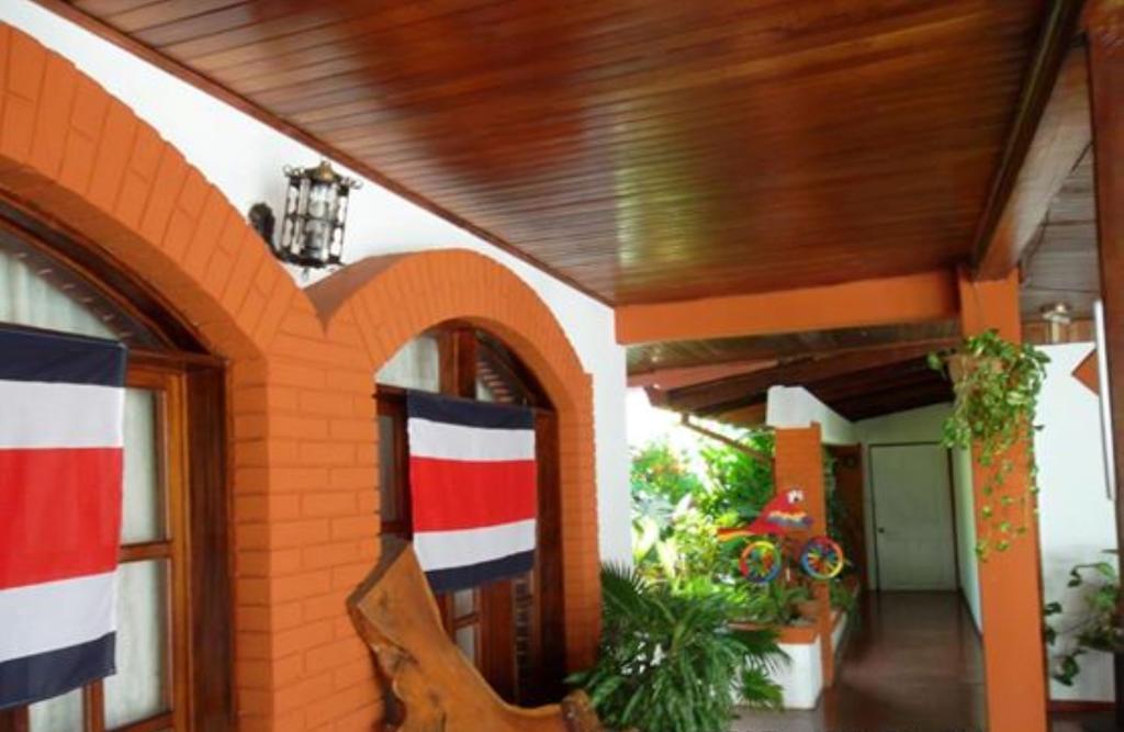 Hotel Jackie'S House Puntarenas Eksteriør billede