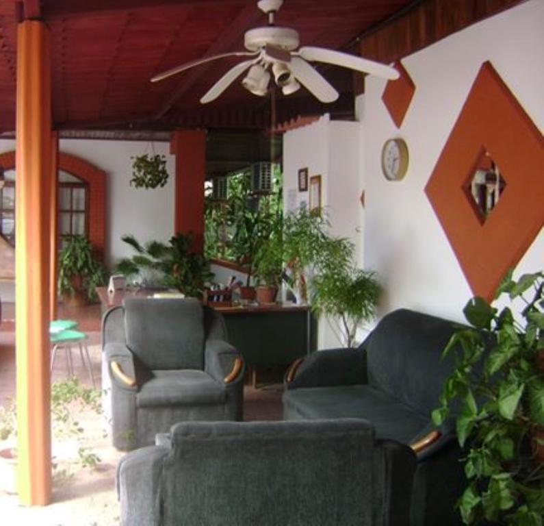 Hotel Jackie'S House Puntarenas Eksteriør billede